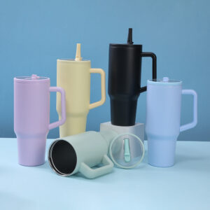 Insulated Stainless Steel Tumbler with Comfort-Grip Handle and Straw Lid - Image 7